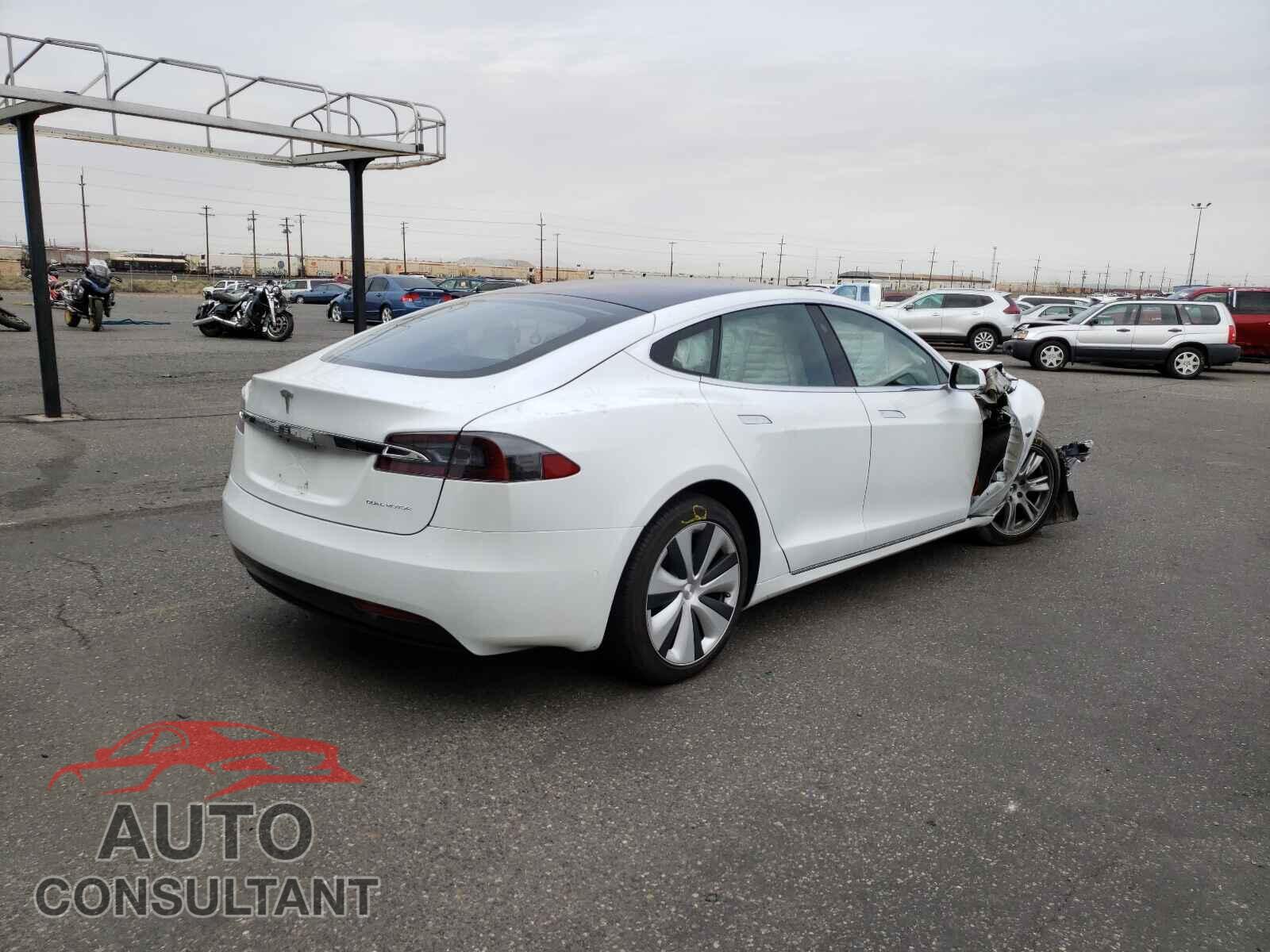 TESLA MODEL S 2020 - 5YJSA1E26LF385415