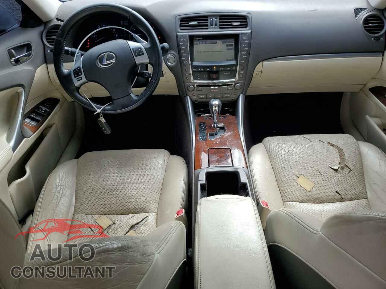 LEXUS IS 2011 - JTHBF5C21B5136191