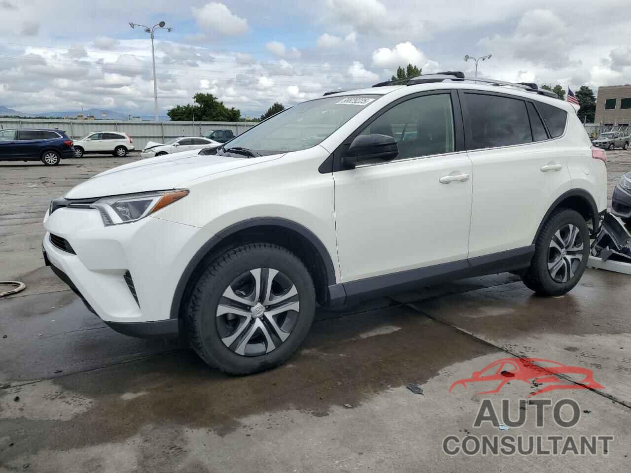 TOYOTA RAV4 2017 - JTMZFREV4HJ721331