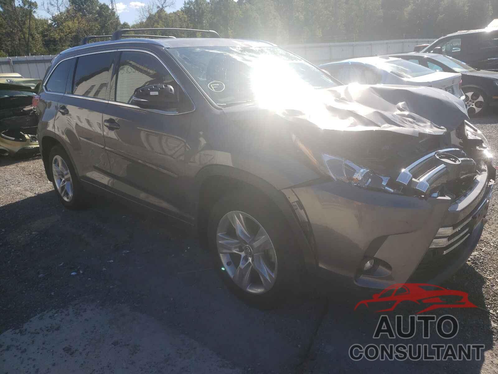 TOYOTA HIGHLANDER 2019 - 5TDDZRFH5KS706194