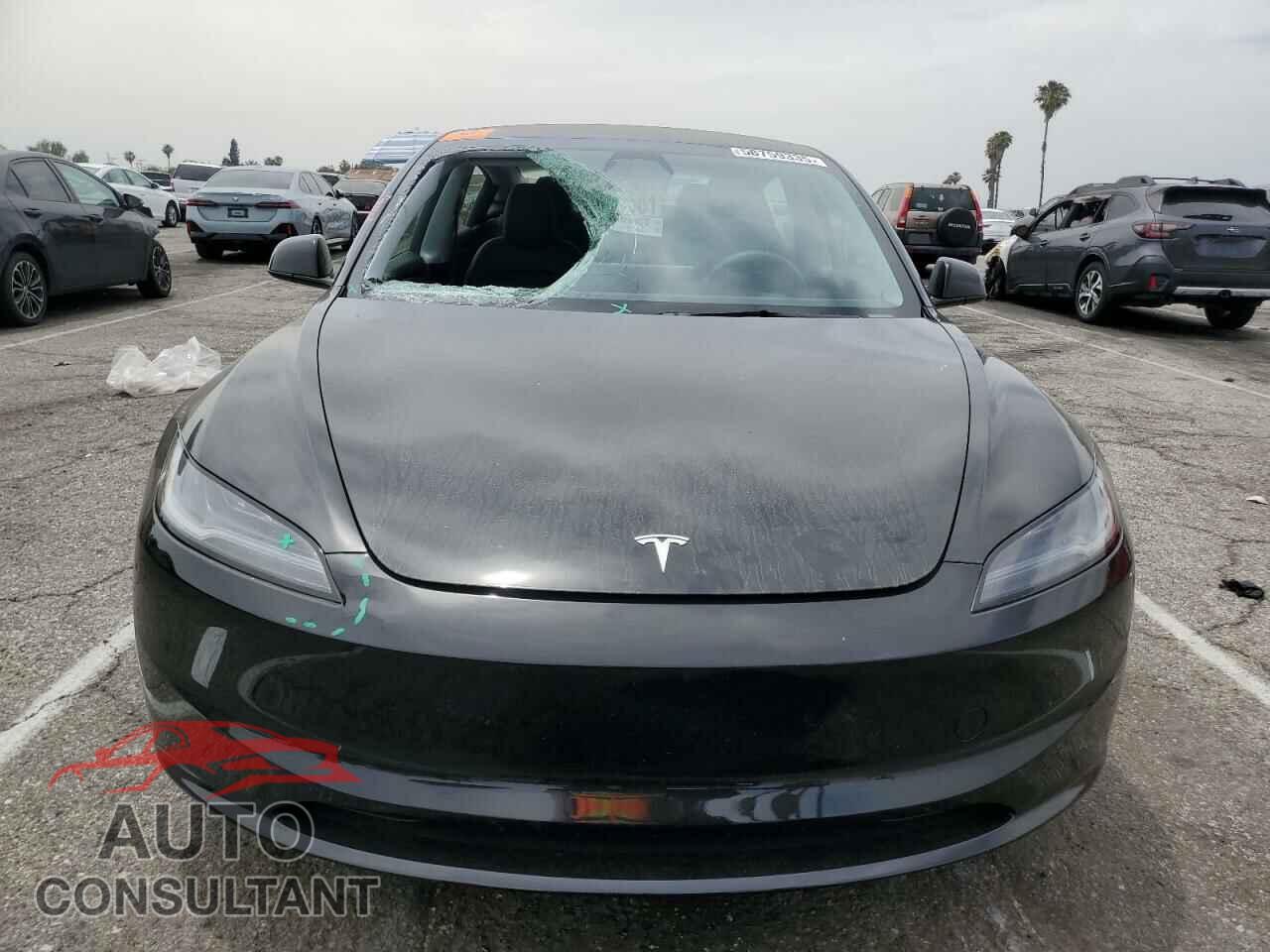 TESLA MODEL 3 2024 - 5YJ3E1EA7RF744716