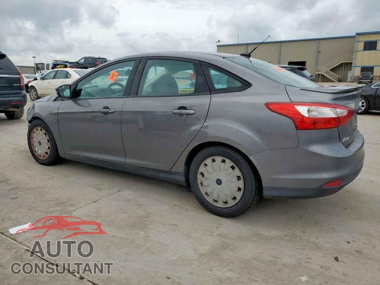 FORD FOCUS 2014 - 1FADP3F24EL393973