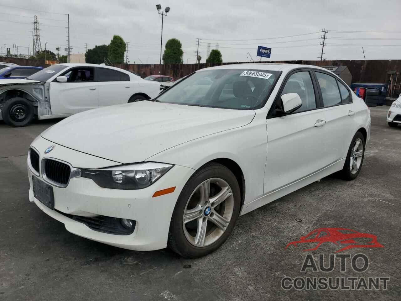 BMW 3 SERIES 2013 - WBA3C1G59DNR44705
