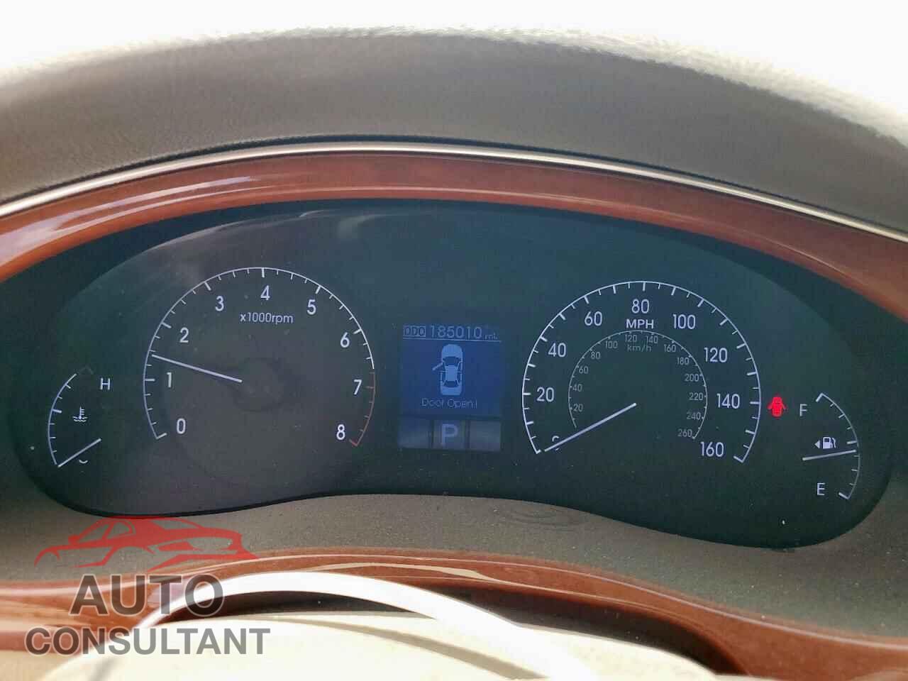 HYUNDAI GENESIS 2013 - KMHGC4DD2DU215576