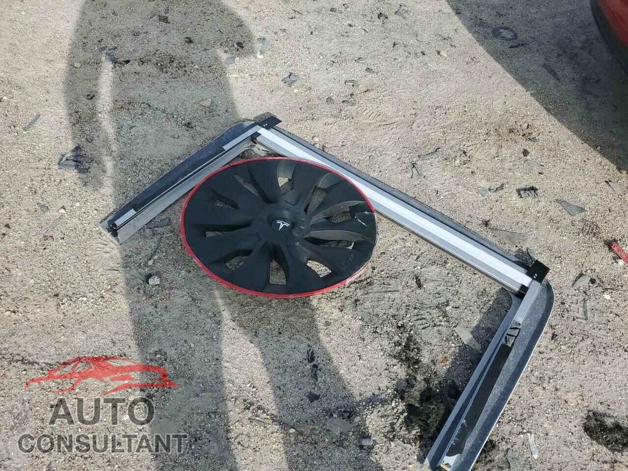 TESLA MODEL 3 2019 - 5YJ3E1EA1KF298911