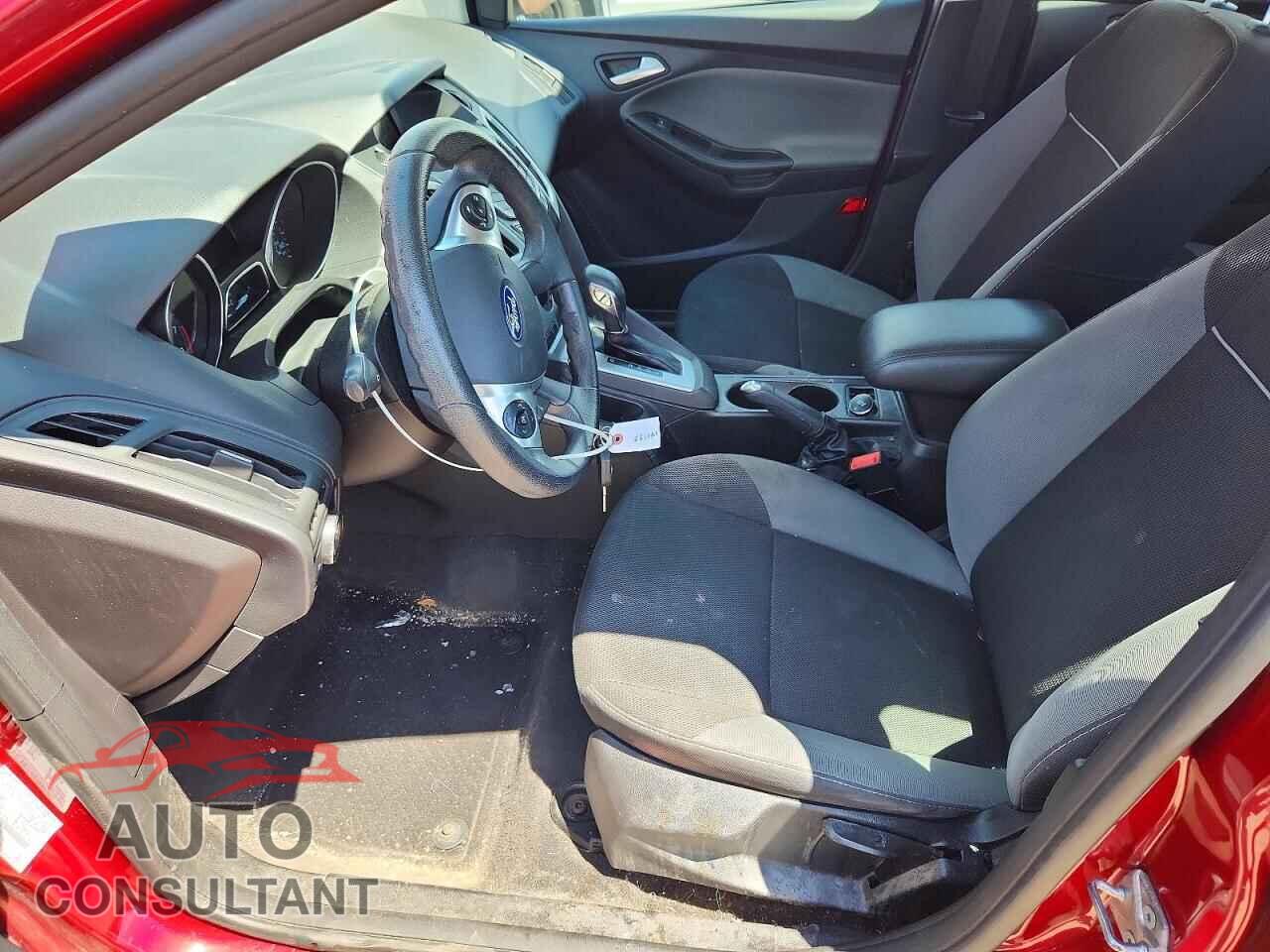 FORD FOCUS 2014 - 1FADP3F21EL388438