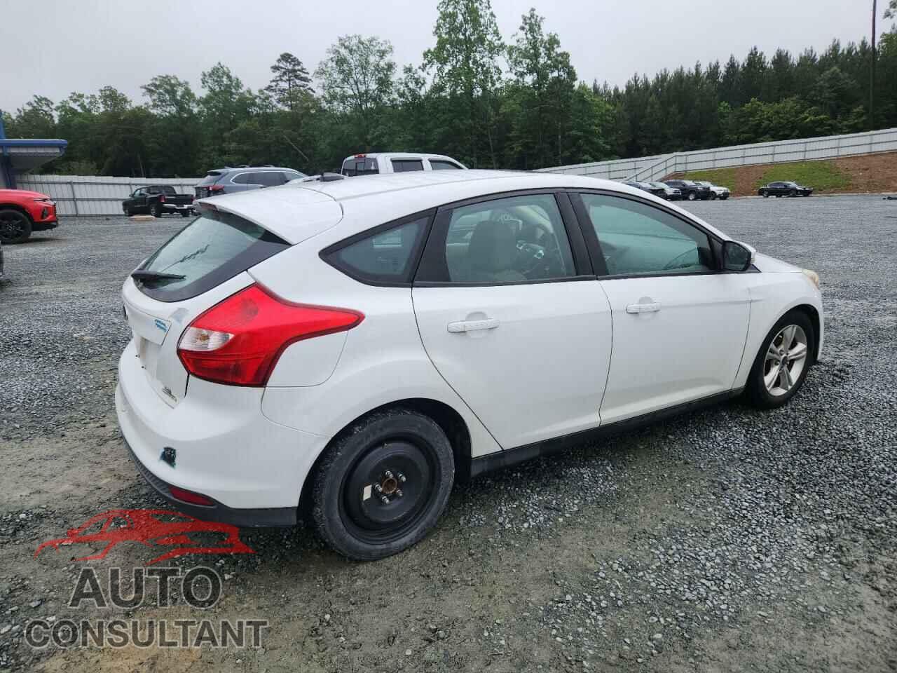 FORD FOCUS 2014 - 1FADP3K29EL304520