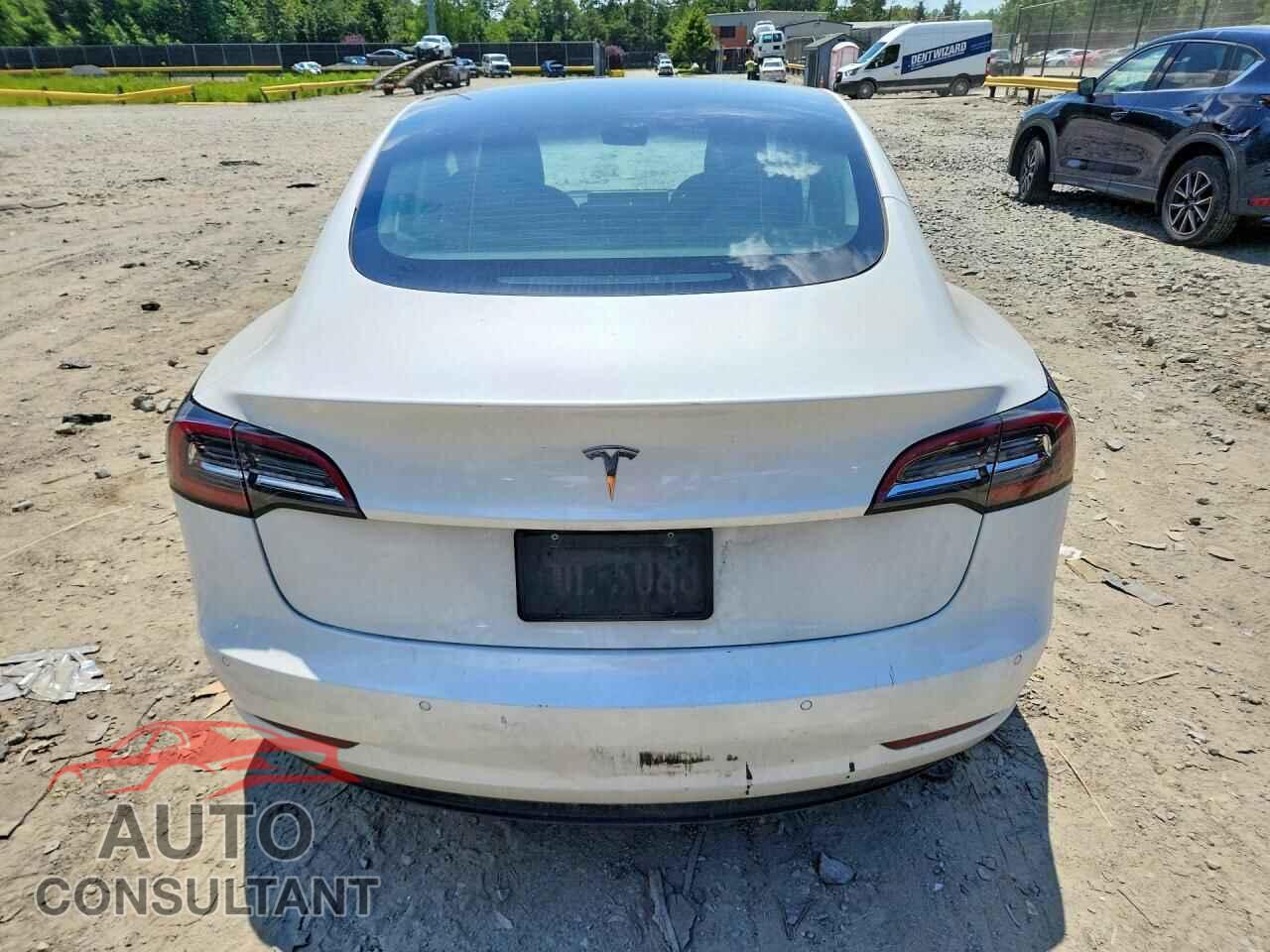 TESLA MODEL 3 2022 - 5YJ3E1EA0NF369441