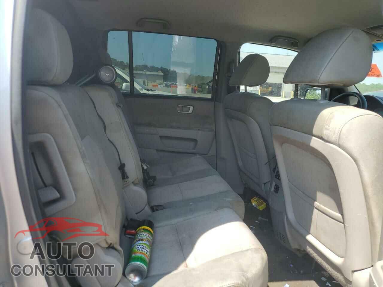 HONDA PILOT 2012 - 5FNYF3H44CB012300