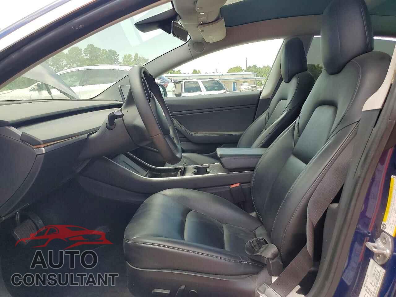 TESLA MODEL 3 2020 - 5YJ3E1EC0LF586843