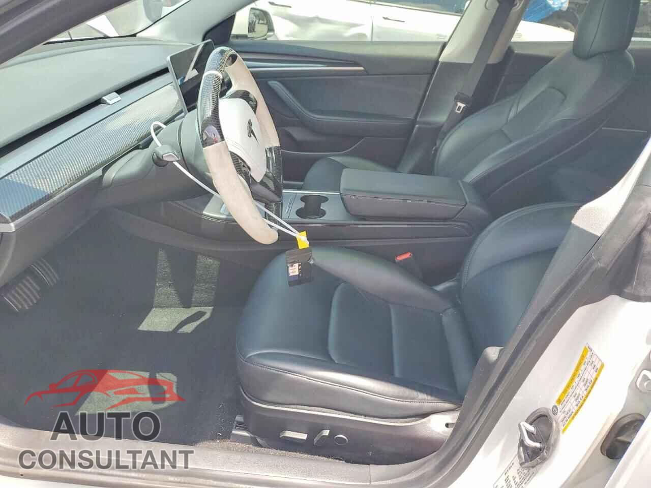 TESLA MODEL 3 2021 - 5YJ3E1EB2MF044720