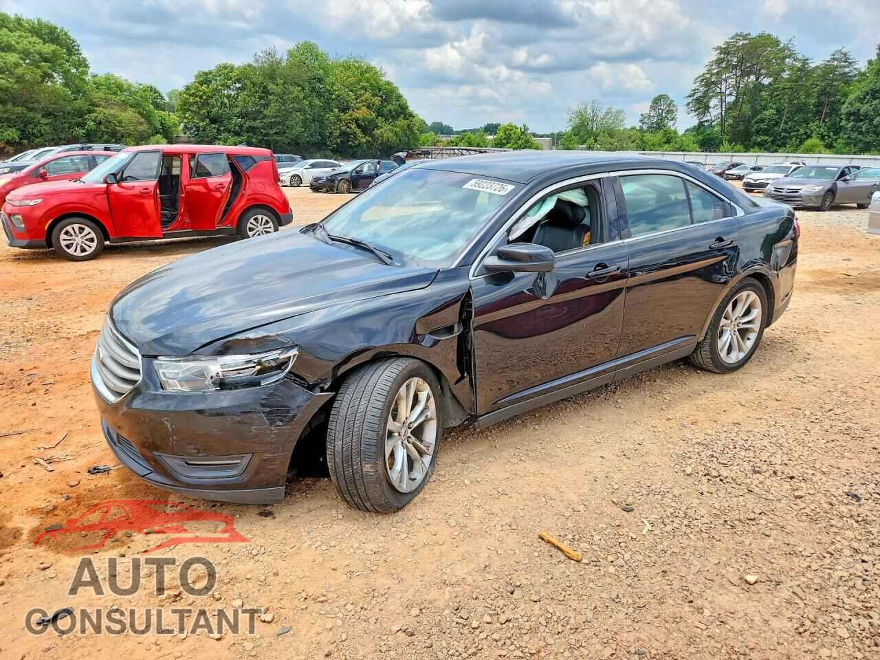 FORD TAURUS 2013 - 1FAHP2E82DG176544