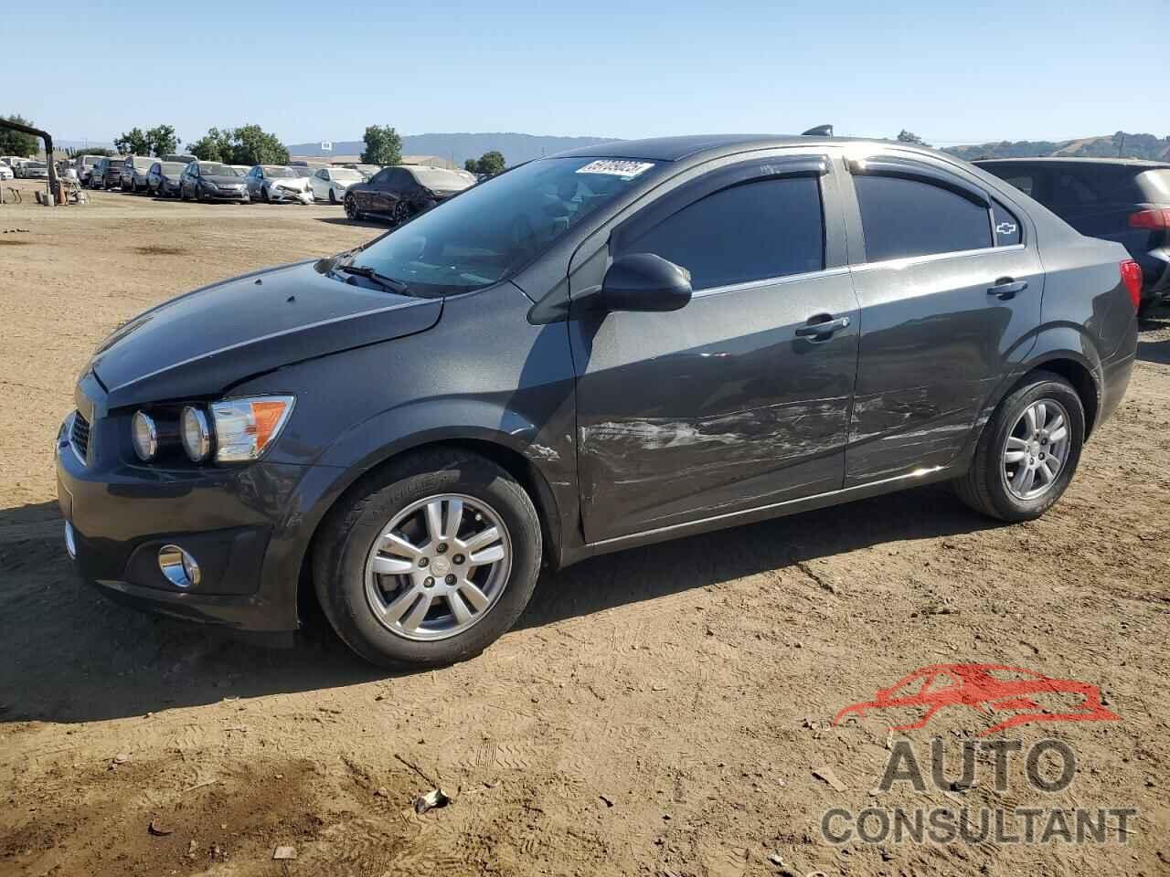 CHEVROLET SONIC 2016 - 1G1JC5SG7G4182276