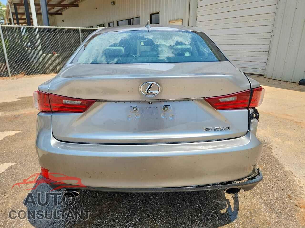 LEXUS IS 2015 - JTHBF1D2XF5056580