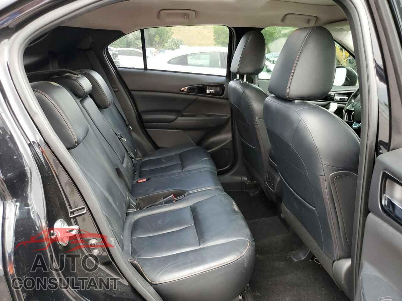 MITSUBISHI ECLIPSE 2019 - JA4AT5AA3KZ000258