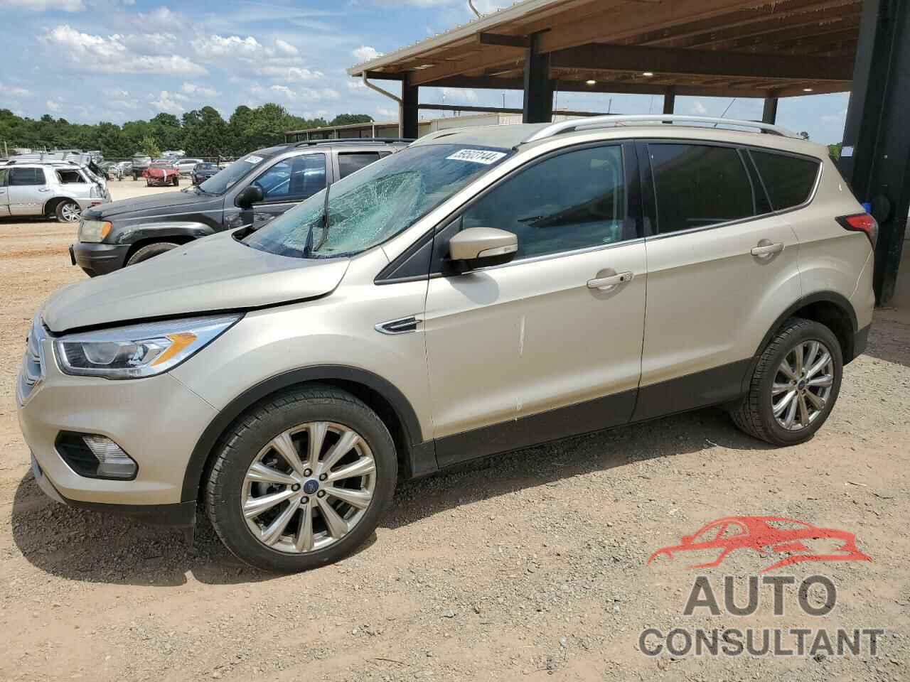 FORD ESCAPE 2017 - 1FMCU0J96HUF05880