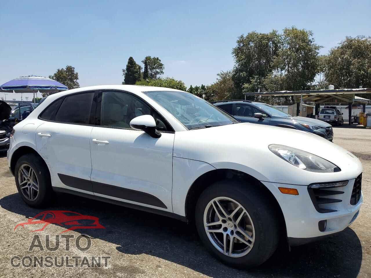 PORSCHE MACAN 2017 - WP1AA2A52HLB01945