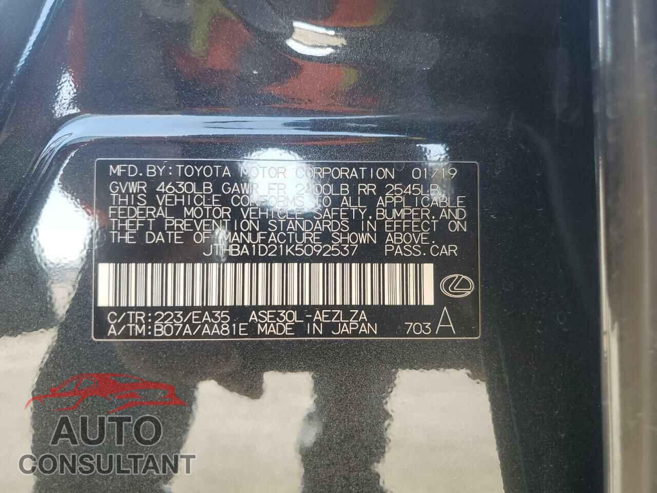 LEXUS IS 2019 - JTHBA1D21K5092537