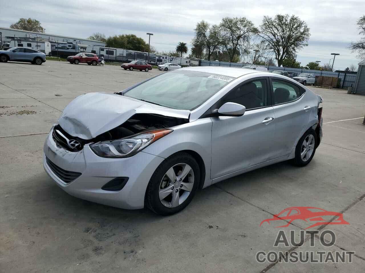 HYUNDAI ELANTRA 2013 - 5NPDH4AE0DH420023