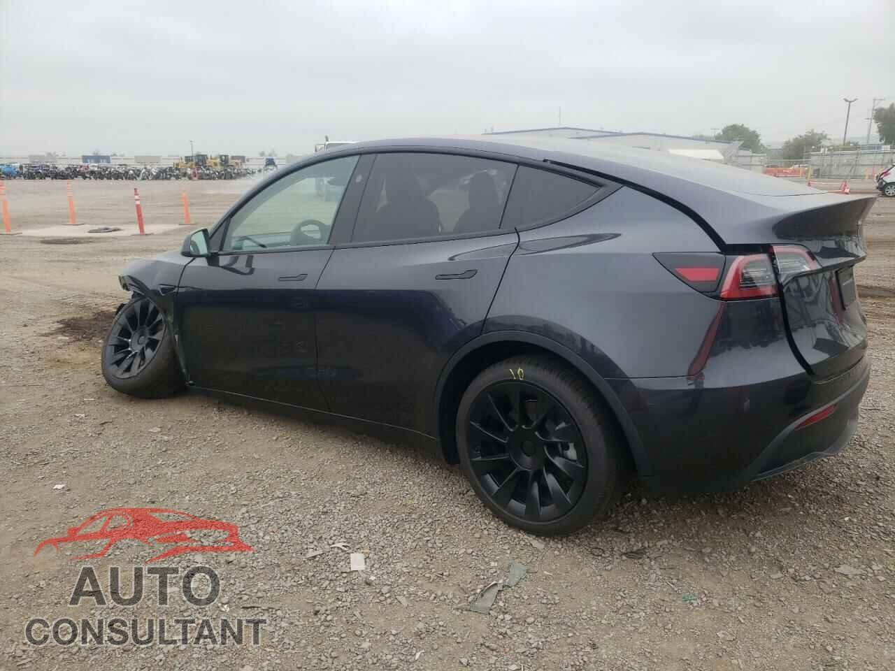 TESLA MODEL Y 2024 - 7SAYGDED3RF011237