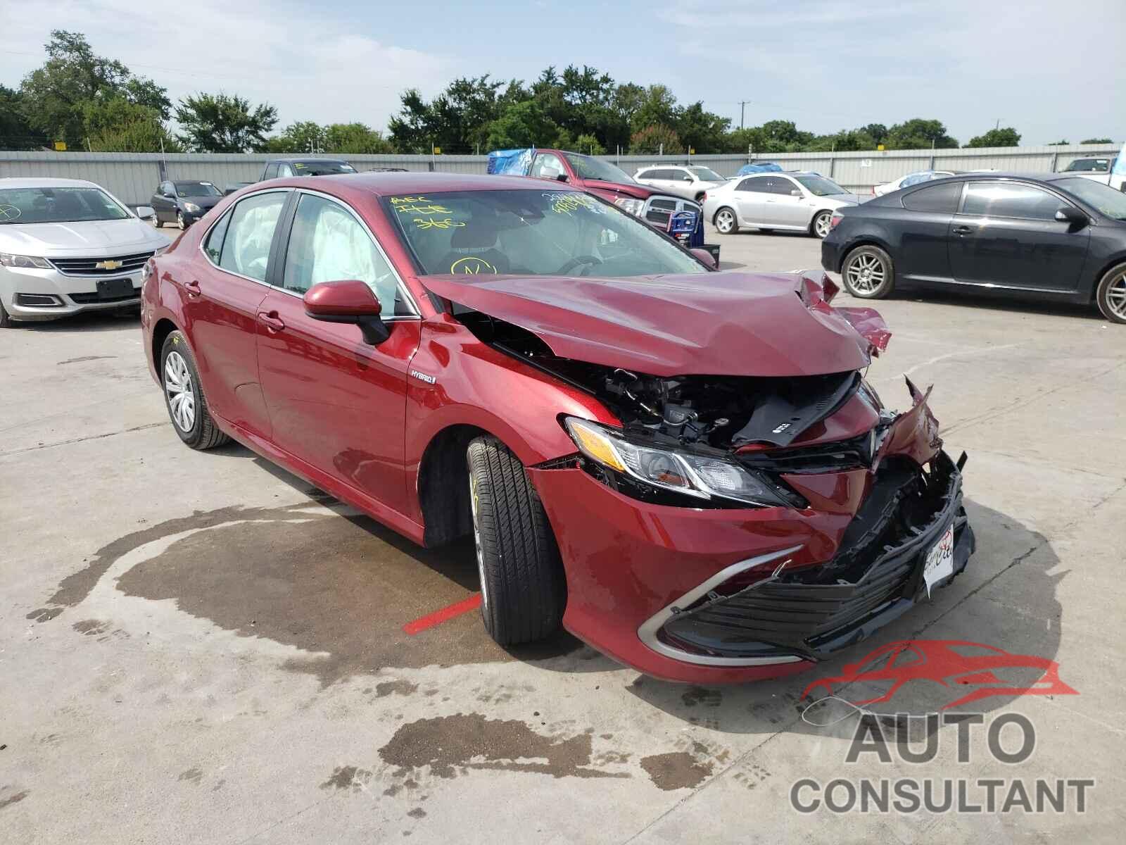 TOYOTA CAMRY 2021 - 4T1C31AK5MU558477
