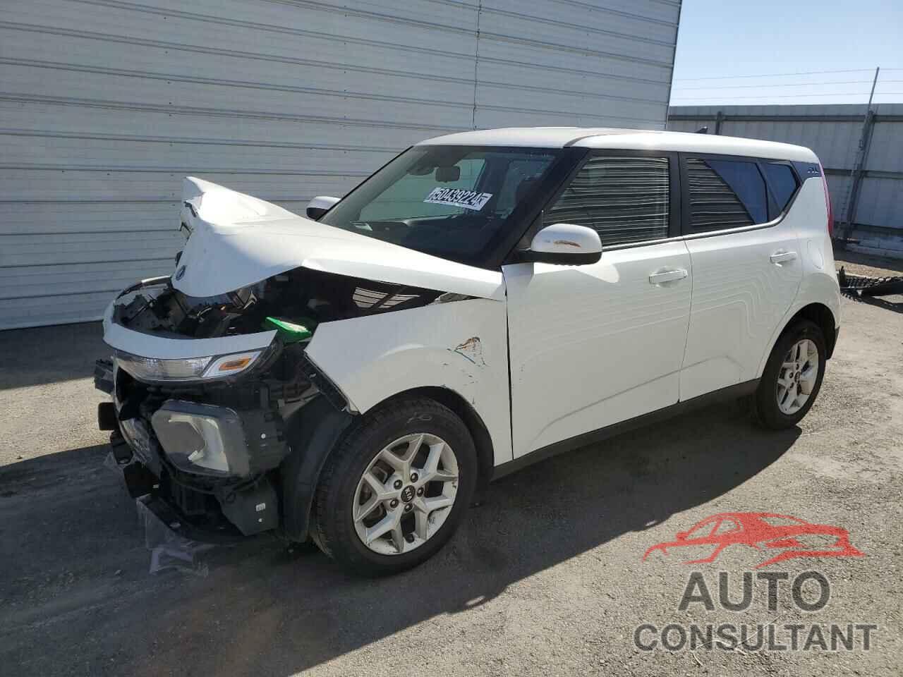 KIA SOUL 2020 - KNDJ23AU4L7041311