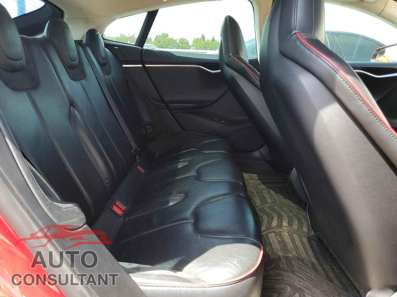TESLA MODEL S 2013 - 5YJSA1DP8DFP09219