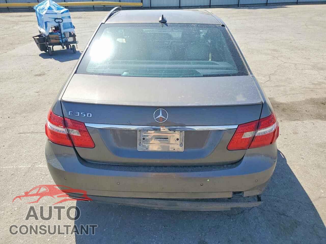 MERCEDES-BENZ E-CLASS 2013 - WDDHF5KB2DA689073