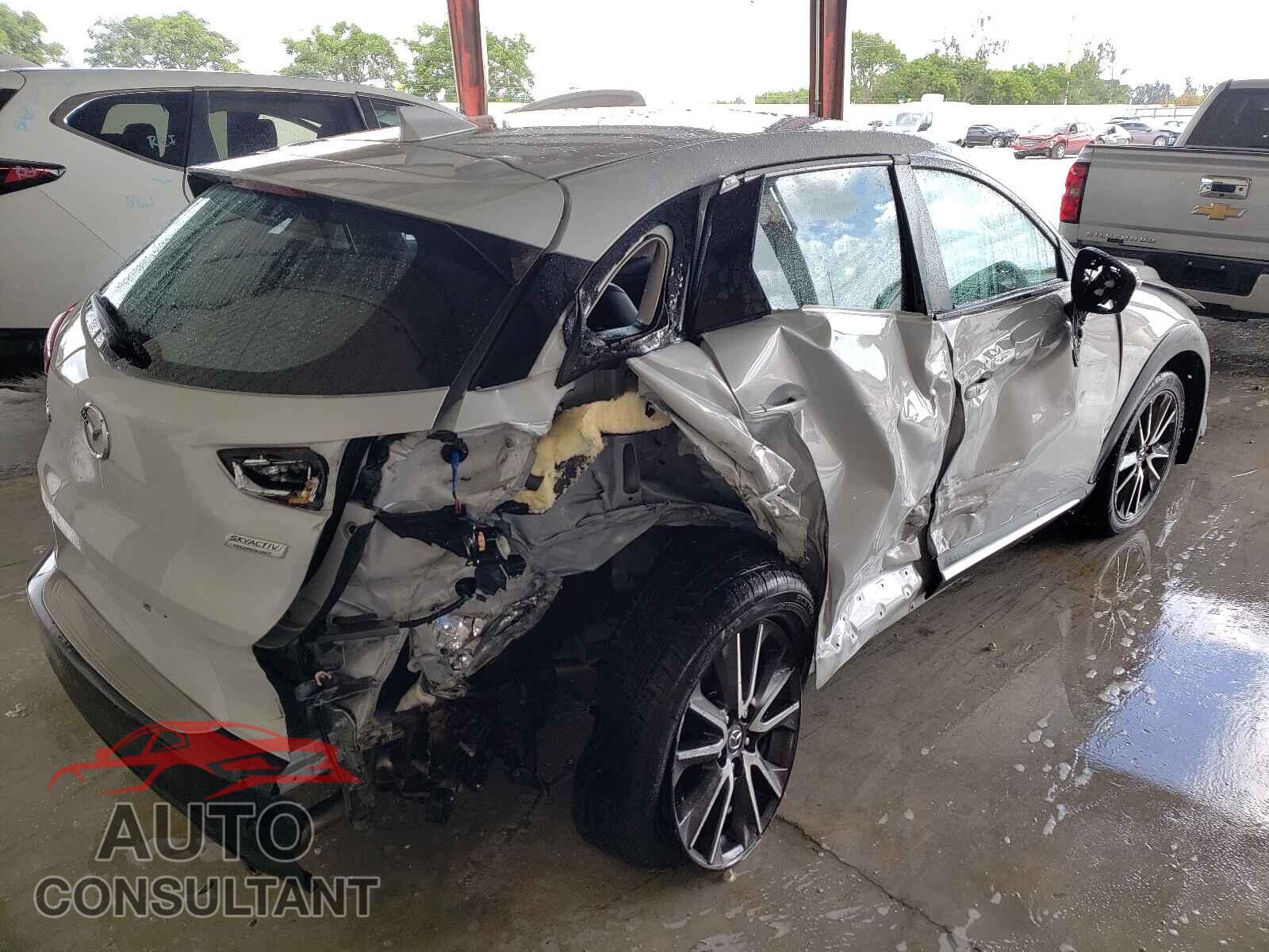MAZDA CX-3 2017 - JM1DKDD70H0169229