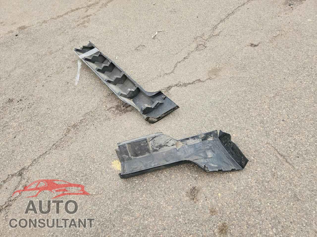 HONDA ELEMENT 2010 - 5J6YH2H76AL005352