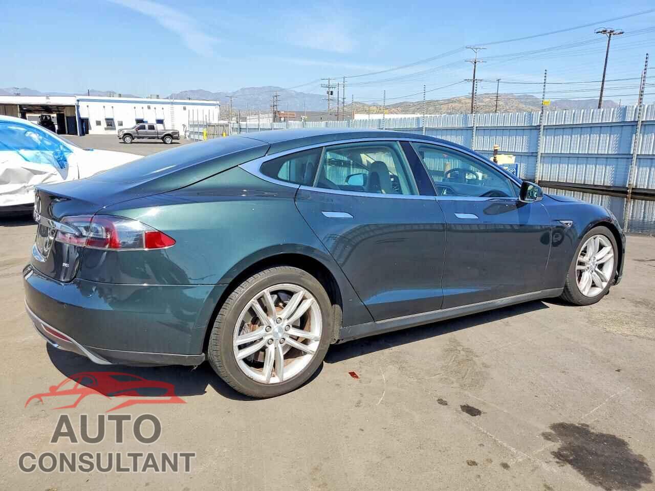 TESLA MODEL S 2014 - 5YJSA1H15EFP33842