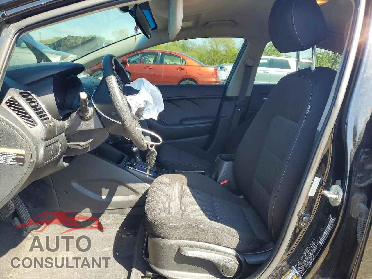 KIA FORTE 2017 - 3KPFK4A70HE137532