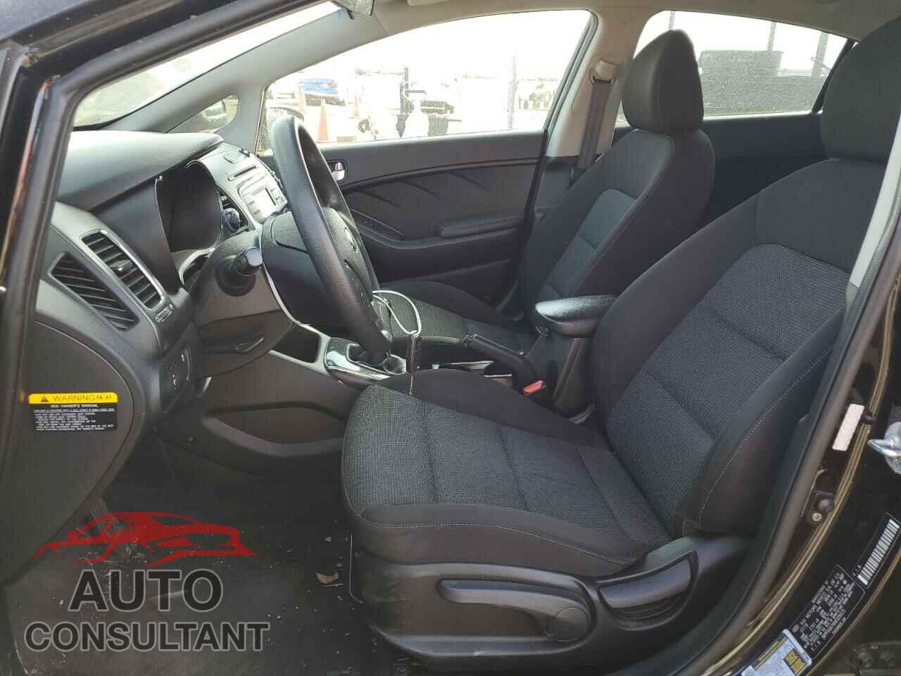 KIA FORTE 2017 - 3KPFK4A74HE029575