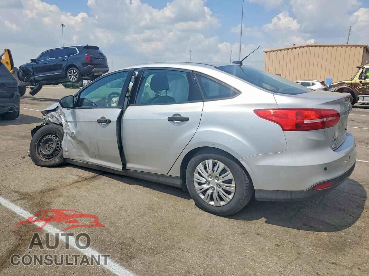 FORD FOCUS 2016 - 1FADP3E20GL302167