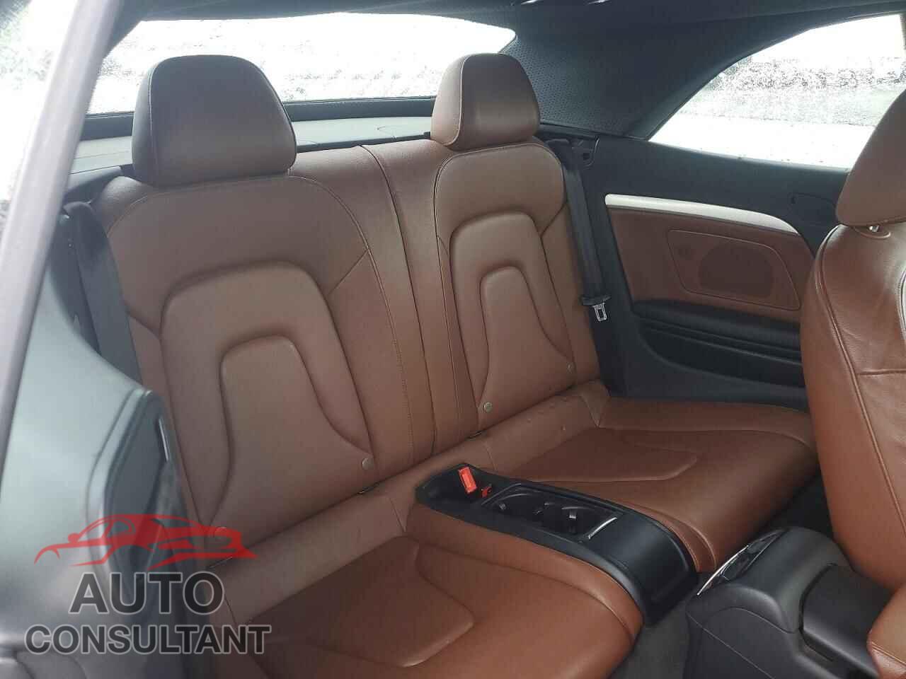 AUDI A5 2012 - WAULFAFH4CN007746
