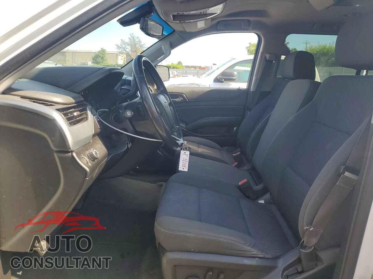 CHEVROLET SUBURBAN 2015 - 1GNSCHEC9FR500249