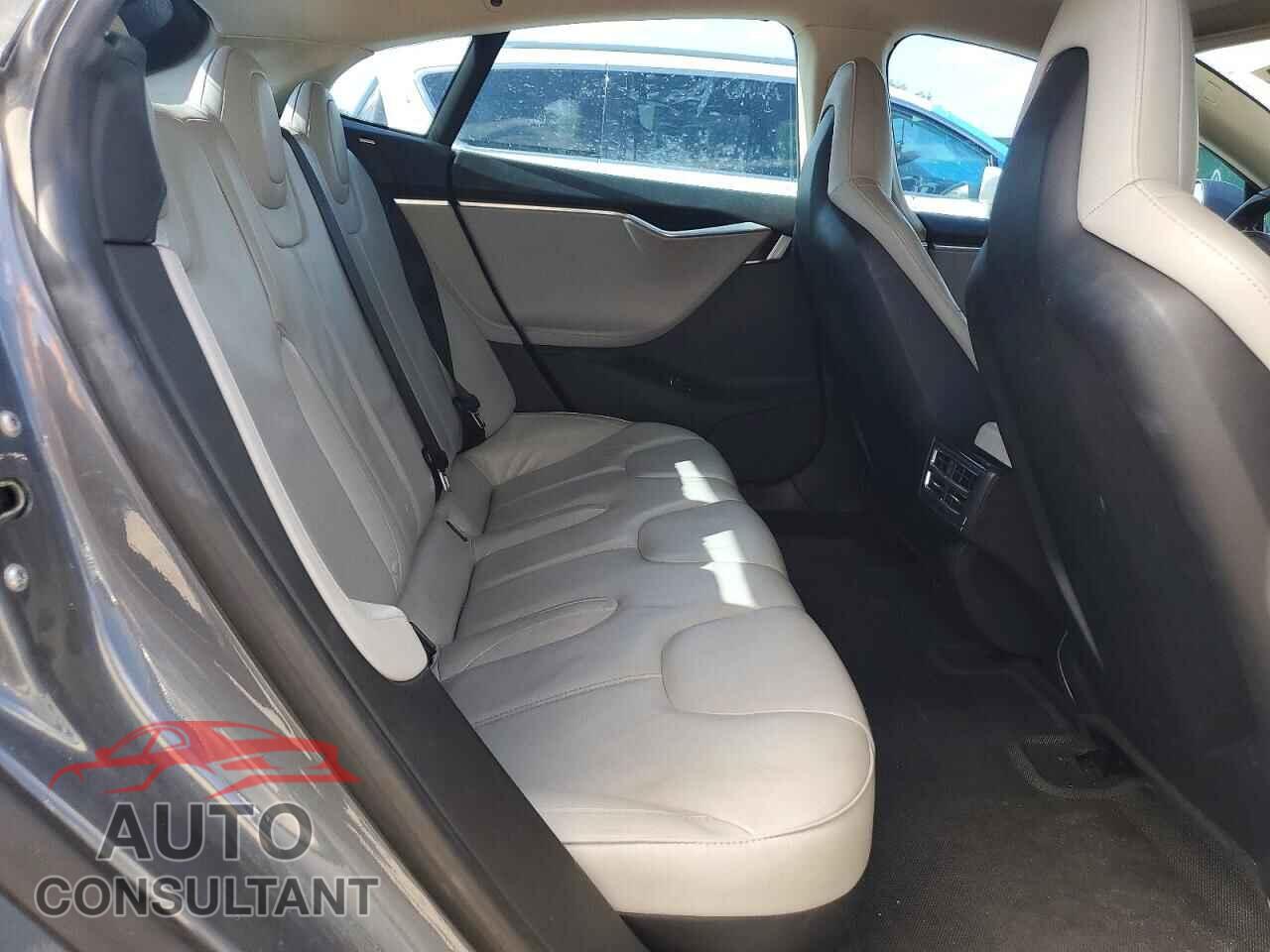 TESLA MODEL S 2012 - 5YJSA1DN9CFP02793