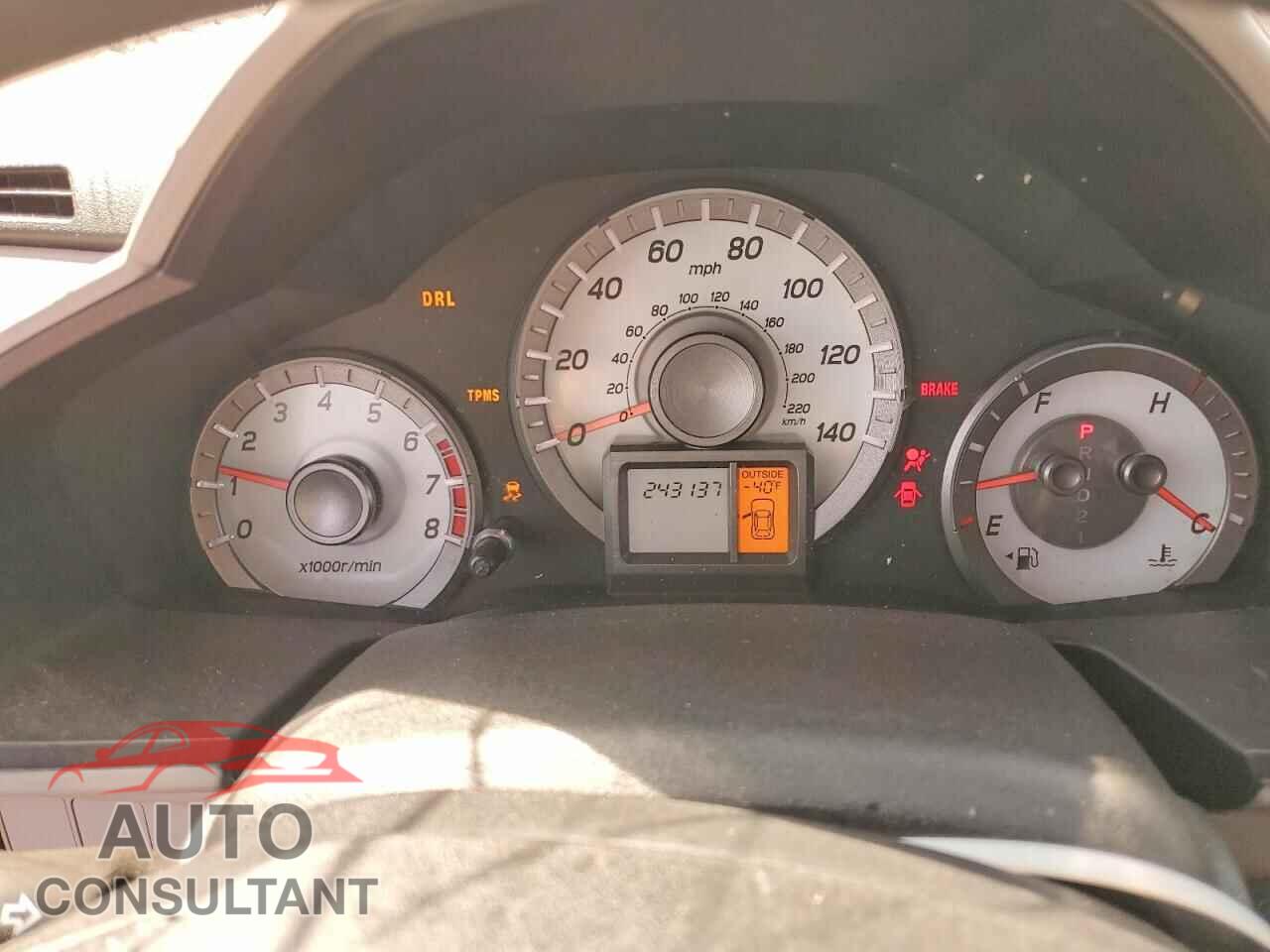 HONDA PILOT 2015 - 5FNYF4H48FB016487