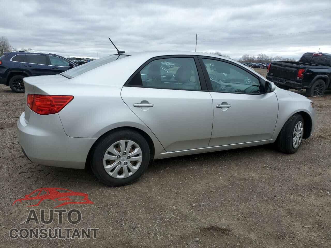 KIA FORTE 2012 - KNAFT4A23C5607281