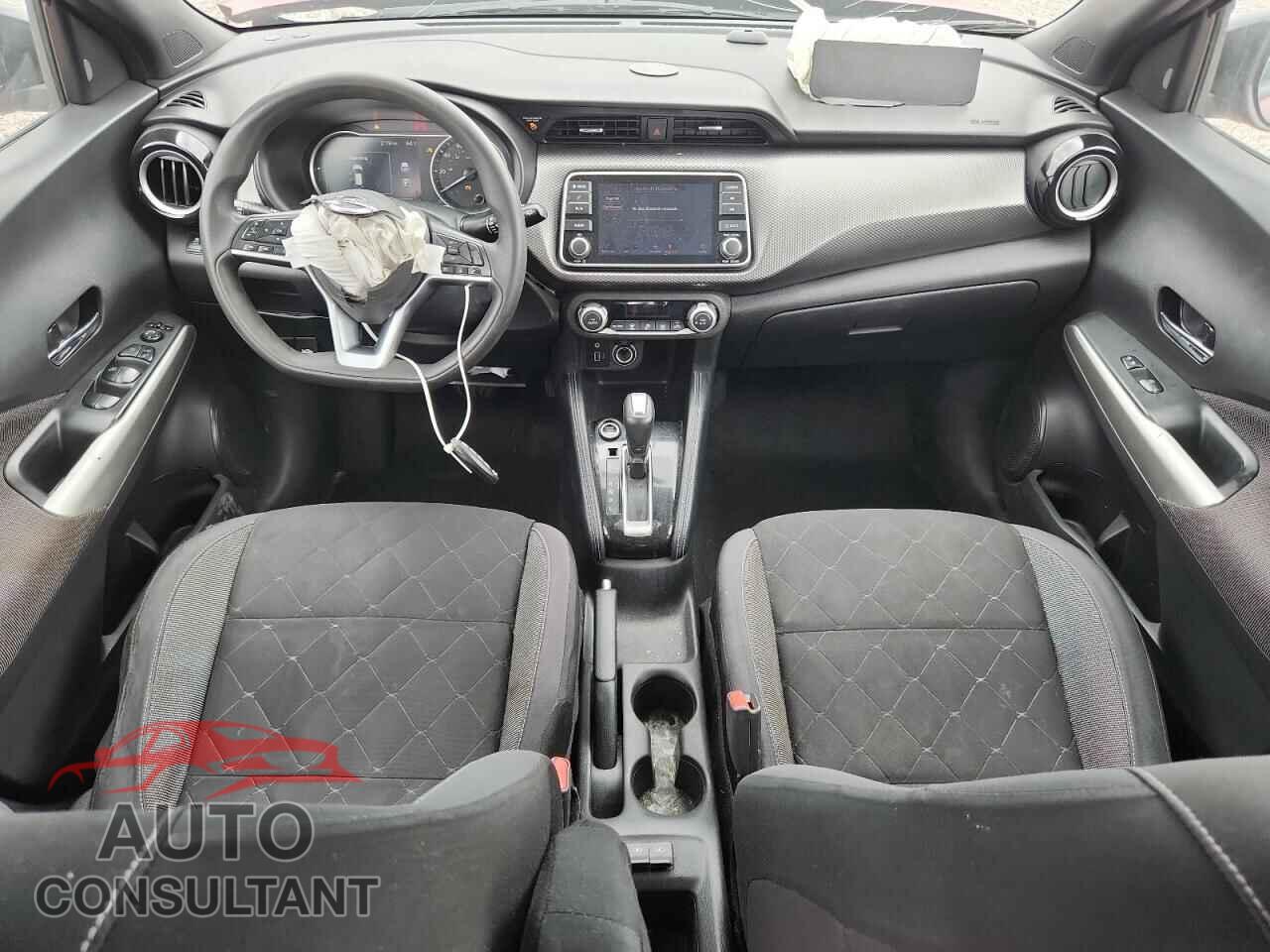 NISSAN KICKS 2019 - 3N1CP5CU3KL496733