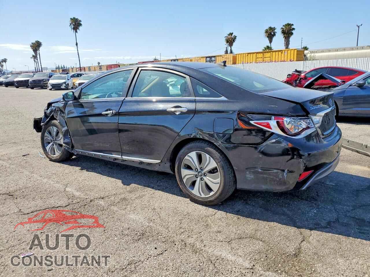 HYUNDAI SONATA 2013 - KMHEC4A42DA079396