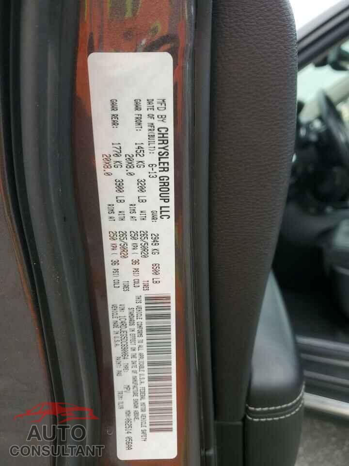 DODGE DURANGO 2013 - 1C4RDJEG5DC690064