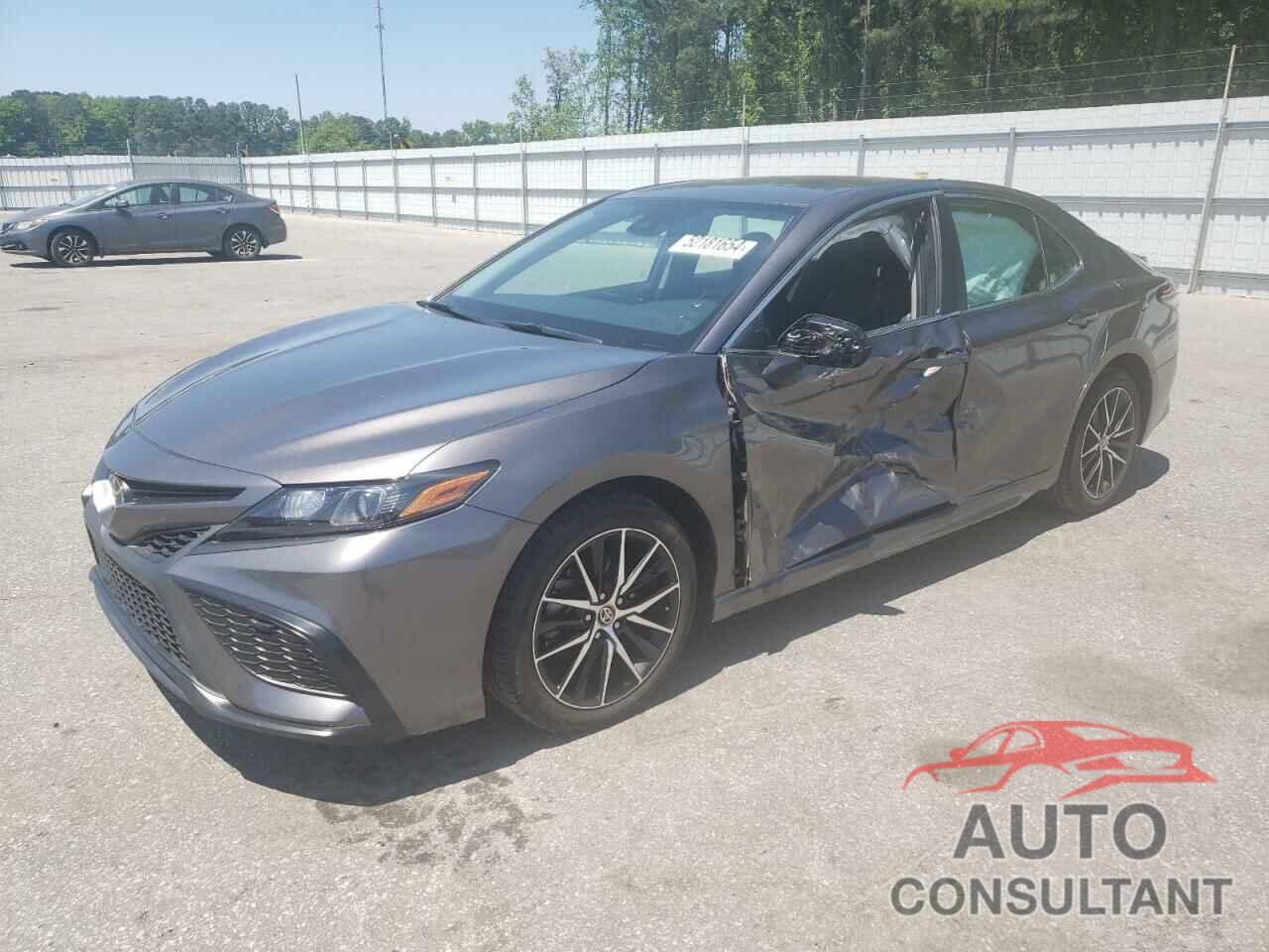 TOYOTA CAMRY 2021 - 4T1G11AK5MU531982