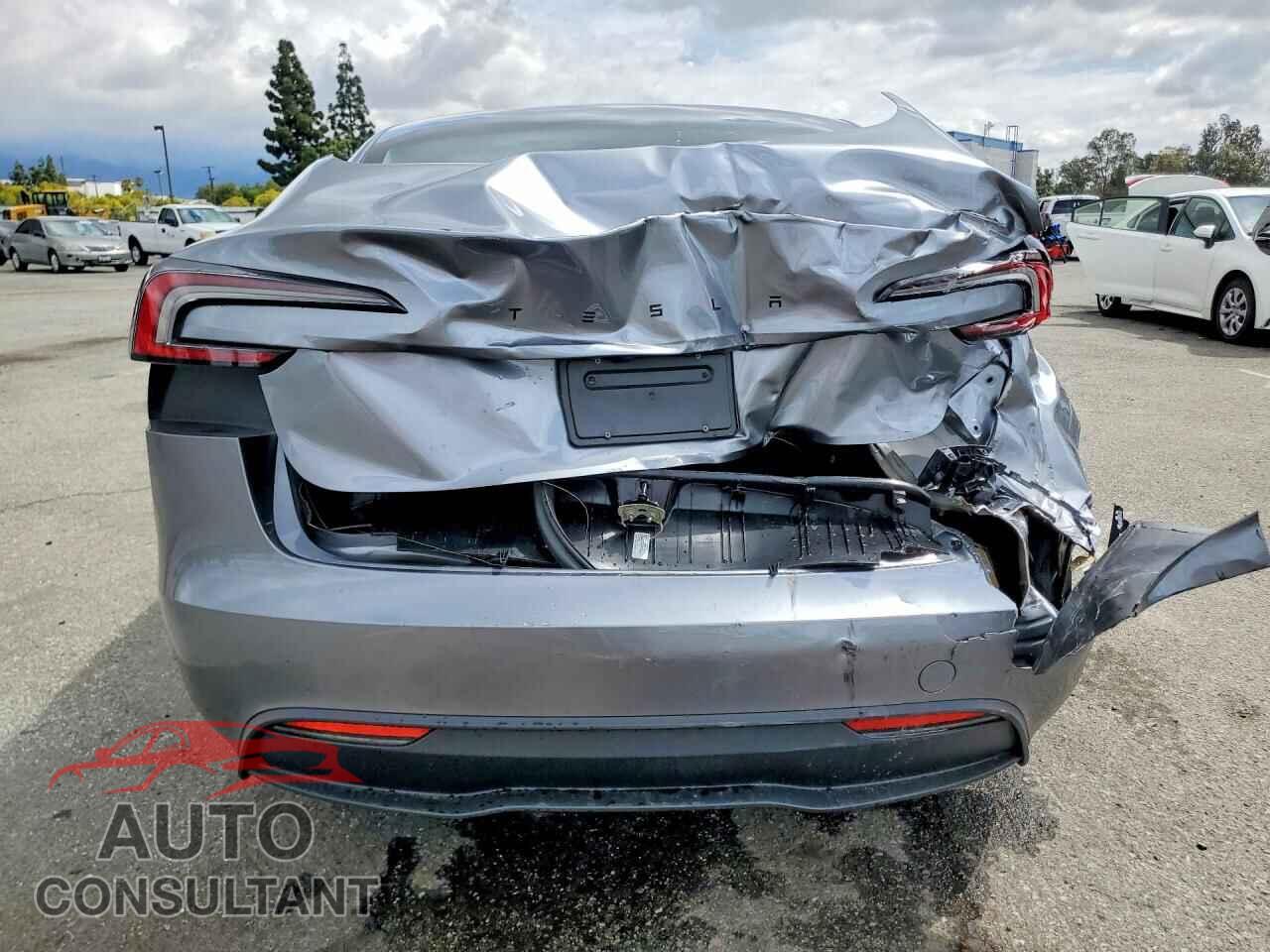 TESLA MODEL 3 2026 - 5YJ3E1EA3TF143018