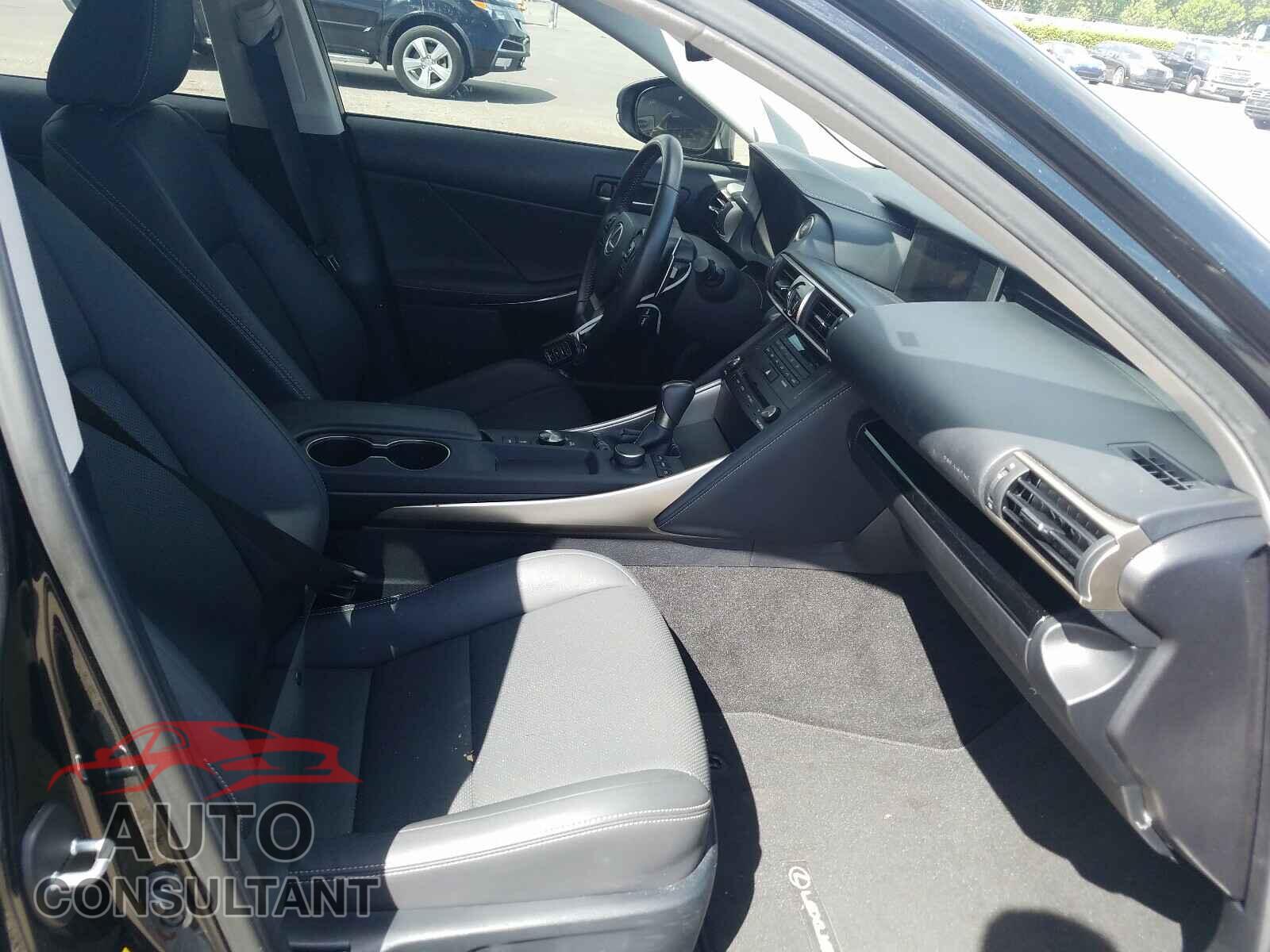 LEXUS IS 2019 - JTHBA1D26K5089181