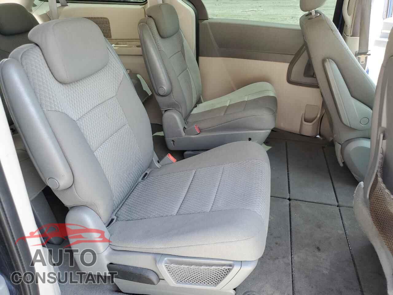 DODGE CARAVAN 2010 - 2D4RN4DE2AR197902