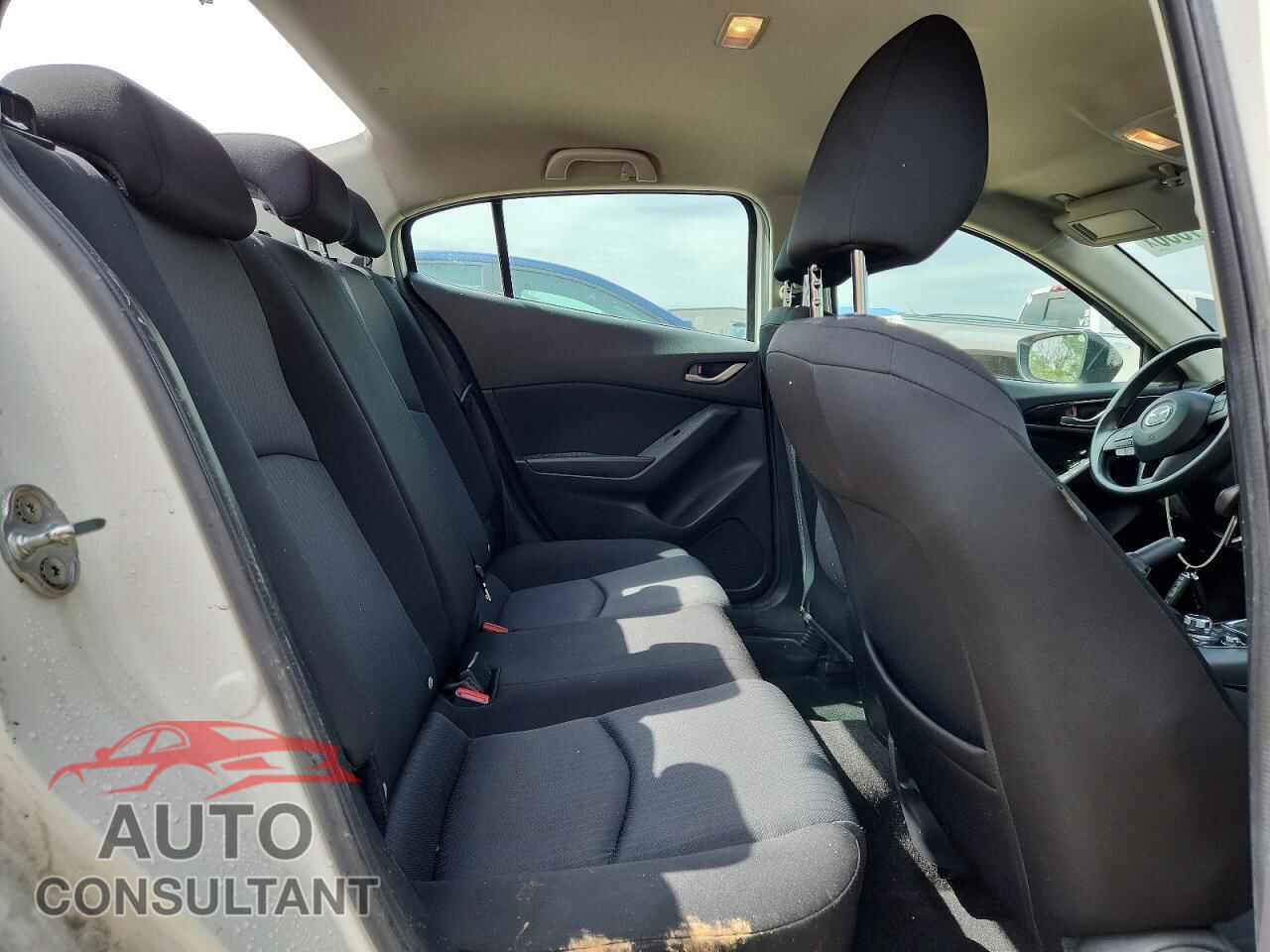 MAZDA 3 2016 - 3MZBM1T7XGM322936