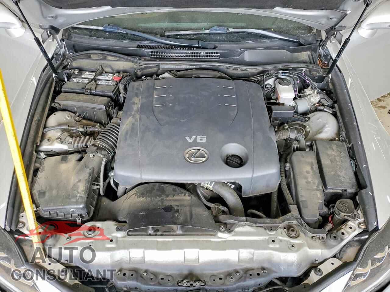 LEXUS IS 2011 - JTHBF5C22B2101919