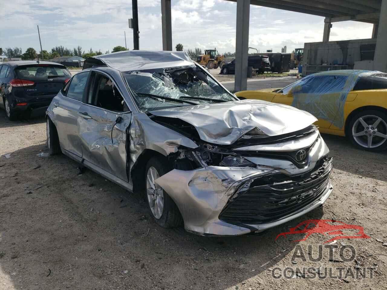 TOYOTA CAMRY 2019 - 4T1B11HK0KU759840