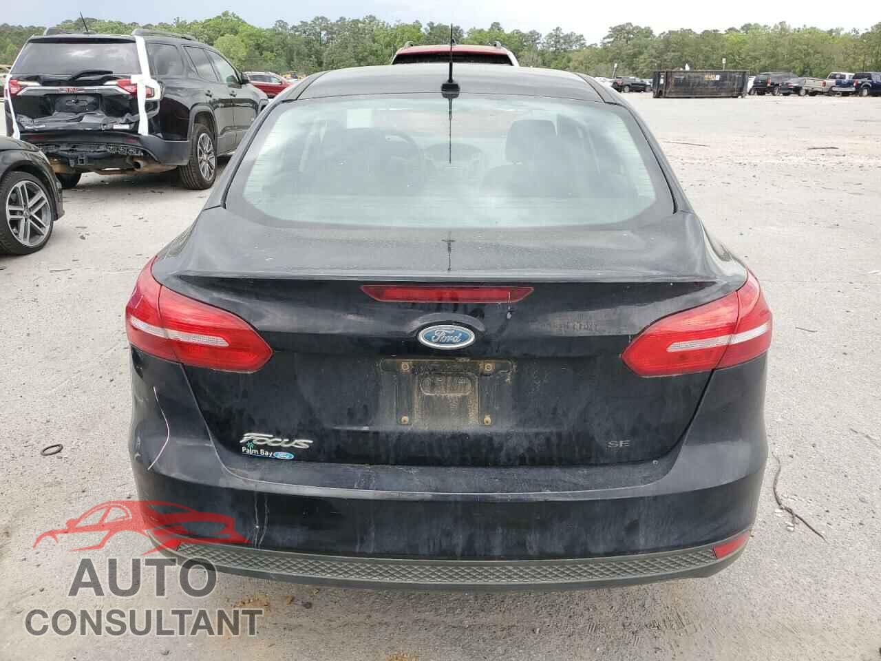 FORD FOCUS 2018 - 1FADP3F29JL299968